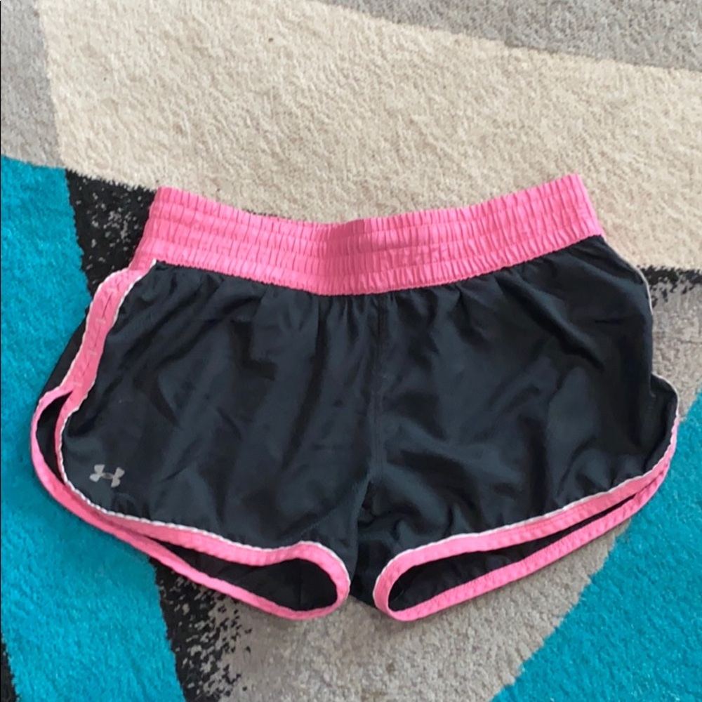 Under armor pink and black shorts